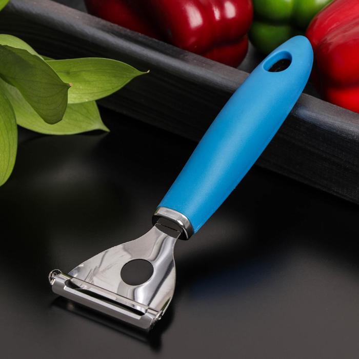 Овощечистка Доляна Blade, 18 см, ручка soft-touch, цвет синий - фото 1927726646