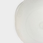 Ваза фруктовница на ножке, пластик, 26×17 см, белая 6911872