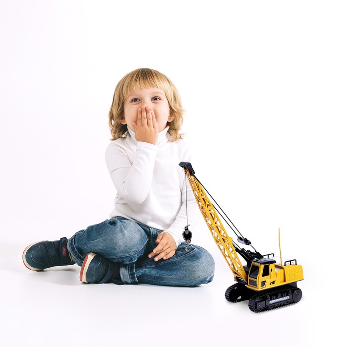 Кран радиоуправляемый «Стройка», подвижная стрела, работает от аккумулятора 50444