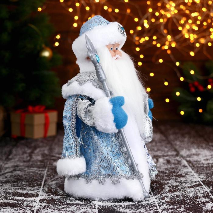 Дед Мороз "В голубой шубе, с посохом и подарками" двигается, 22х30 см - фото 1908730991