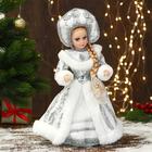 Снегурочка под ёлку «Зимнее волшебство. В белой шубке и кокошнике», 35 см, МИКС - Фото 5