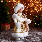 Снегурочка под ёлку «Зимнее волшебство. В пышной шубке» с золотистыми украшениями, 30 см - Фото 4