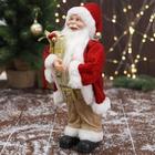 Дед Мороз "В золотисто-красном костюме, с ремешком, с подарками" 15х30 см - фото 3862328