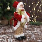 Дед Мороз "В золотисто-красном костюме, с ремешком, с подарками" 15х30 см - фото 3862330