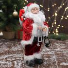 Дед Мороз "В красной полосатой шубе, с подарками" 16х30 см - фото 3862334
