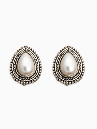 Клипсы «Грейс» капля в огранке, цвет белый в чернёном серебре