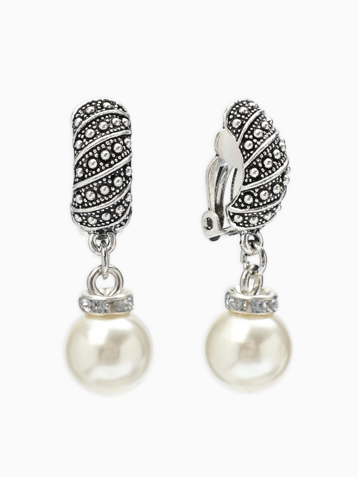 Клипсы «Грейс», диагональ бусин, белая в чернёном серебре - Фото 1