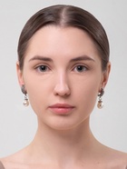 Клипсы «Грейс», диагональ бусин, белая в чернёном серебре - Фото 4