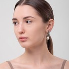 Клипсы «Грейс» диагональ бусин, цвет белый в чернёном серебре - Фото 3