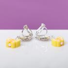 Серьги-клипсы детские "Бабочки" стразы, цвет жёлто-розовый - фото 53013793