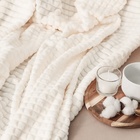 Плед «Этель. Клетка», 150×200 см, корал-флис, 240 г/м², 100% полиэстер, молочный - Фото 2