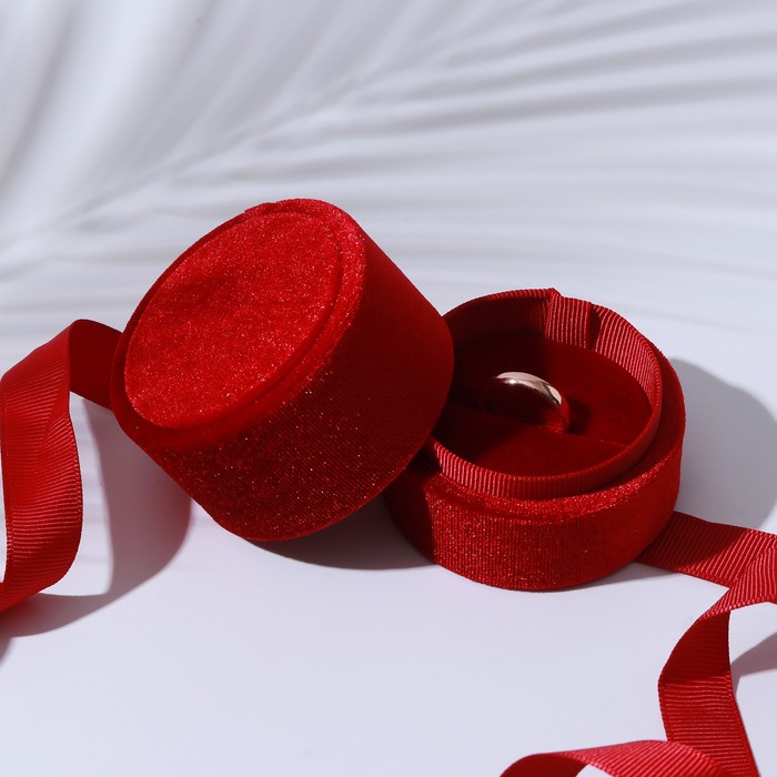 Футляр из корейского бархата под серьги/кольцо "Сюрприз" 5,8*5,3см, цвет красный - Фото 1