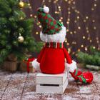 Мягкая игрушка "Снеговик в новогоднем костюме - длинные ножки" 12х62 см - Фото 2
