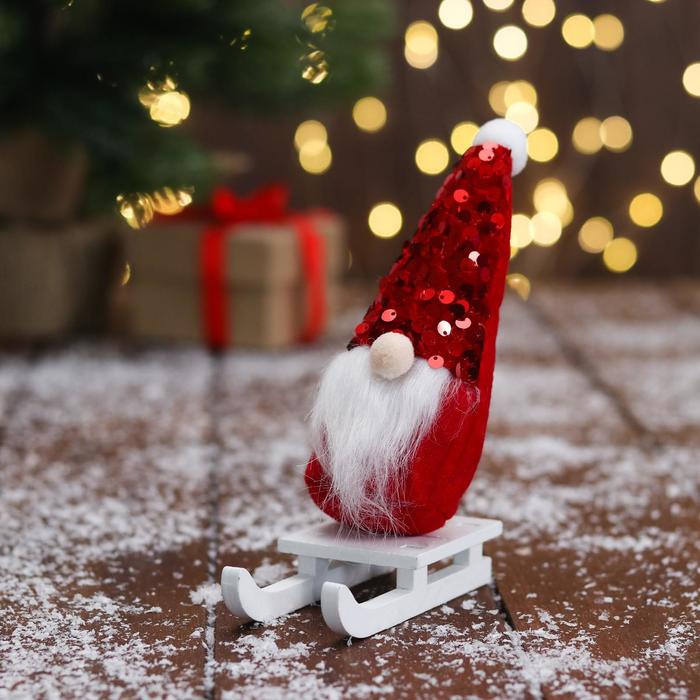 Мягкая игрушка &quot;Дед Мороз на санках&quot; пайетки, 5х13 см, красный