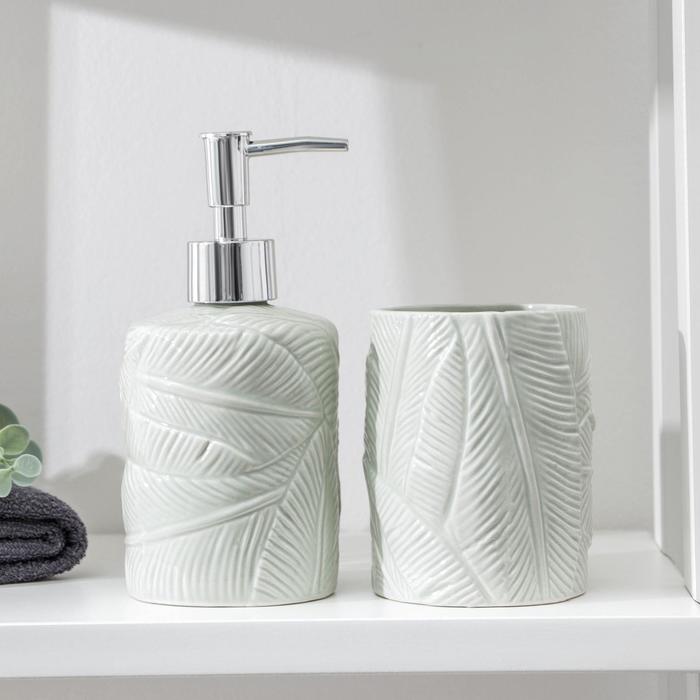 Набор аксессуаров для ванной комнаты «Листва», 2 предмета (дозатор для мыла 300 мл, стакан), цвет серый - Фото 1