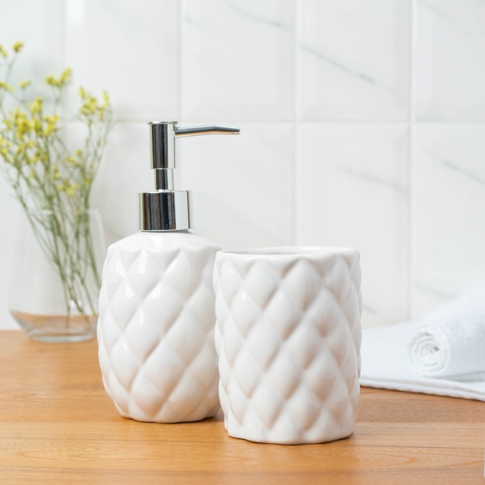 Набор аксессуаров для ванной комнаты «Ромбус», 2 предмета (дозатор для мыла, стакан), цвет белый - фото 1905828025