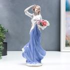 Сувенир керамика "Девушка в белой тунике и голубой юбке с охапкой роз" 30 см - фото 3458055