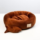 Лежанка с рыбкой, 40 х 40 см, коричневая - Фото 2