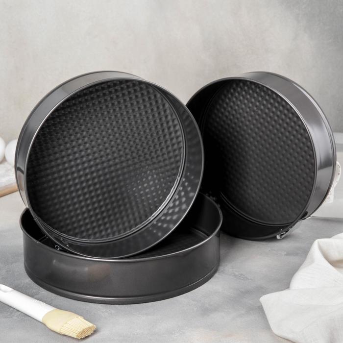 УЦЕНКА Набор форм для выпечки разъёмных Доляна «Элин. Круг», 3 шт: d=24, d=26, d=28 см, антипригарное покрытие - Фото 1