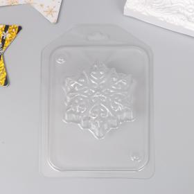 Пластиковая форма "Снежинка 1" 7х6 см
