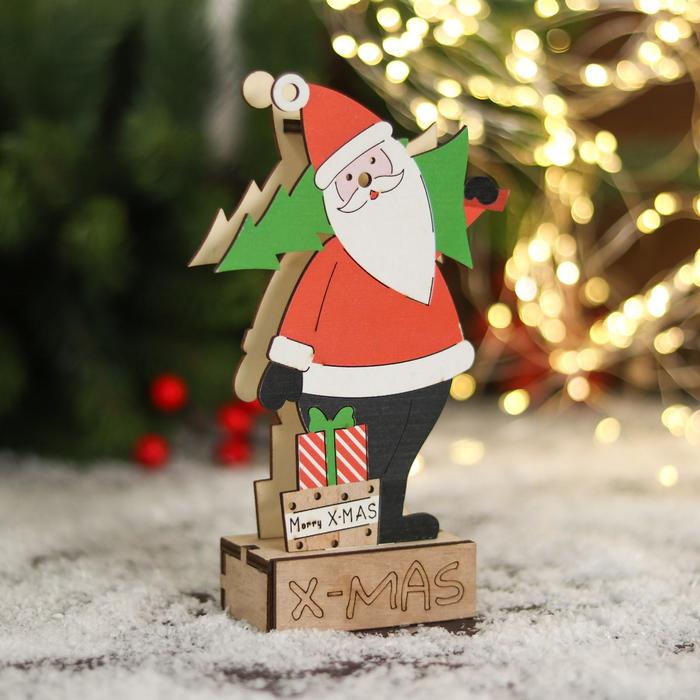 Фигурка новогодняя свет Дед Мороз с ёлкой и подарками 10х17 см