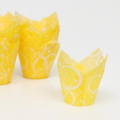 Форма бумажная "Тюльпан", жёлтый с белыми кольцами, 5 х 8 см