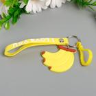 Брелок резина "Связка бананов с карабином" 5х5 см (комплект 12 шт) - фото 21336474