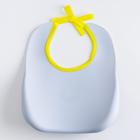 Нагрудник для кормления пластиковый на завязках, с карманом, цвет серый - фото 24380252