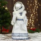 Снегурочка под ёлку «Зимнее волшебство. В шубке с узорами» двигается, 40 см - Фото 3