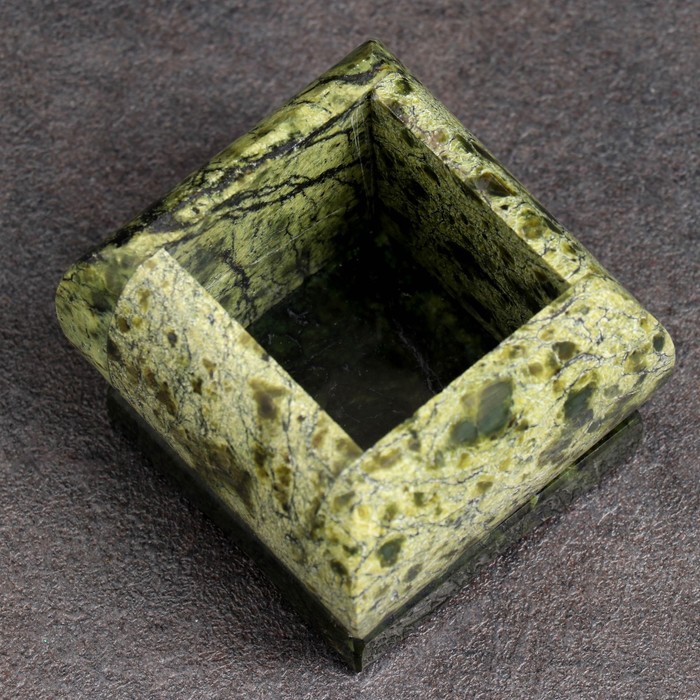 Шкатулка "Малый ларчик", 5х5х6 см, натуральный камень змеевик - фото 1905834875