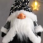 Кукла интерьерная "Дед Мороз в чёрной шубке и колпаке с пайетками" 41х11х16 см - Фото 5