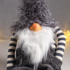 Кукла интерьерная "Дед Мороз в сером комбинезоне и колпаке-травке" 60х18х23 см - Фото 5