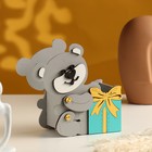 Подарочная упаковка "Мишка с подарком" 17х8х16 см серый пастель-тиффани - фото 9755866