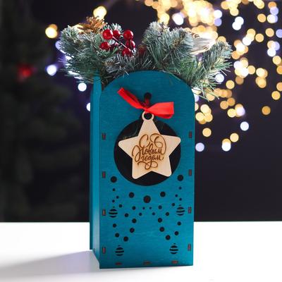 Подарочная коробка деревянная с ёлочной игрушкой «Звездочка», упаковка, зелёный кетцаль, 12.6×11.8×26 см