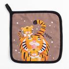 Прихватка «Новый год: Family» 17х17см,35% х/л,65% п/э,ватин 250г/м2 - фото 41427267