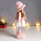 Кукла интерьерная "Малышка с хвостиками, в вязаном бело-розовом наряде и шляпке" 36,5 см - Фото 2