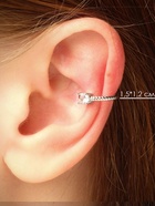 Серьга «Кафф» драгоценность, цвет белый в серебре - фото 68056899