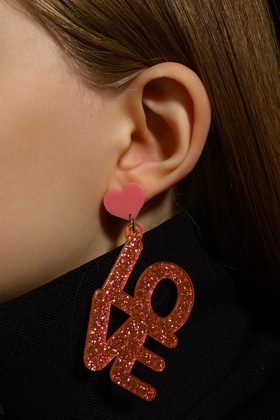 Серьги из акрила LOVE, блёстки, цвет коралловый
