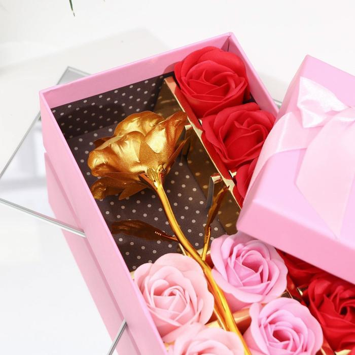 Подарочный набор с розами из мыла. Набор розовых роз. Набор подарочный розы 4 мыльных лепестка 6962292. Набор розочек