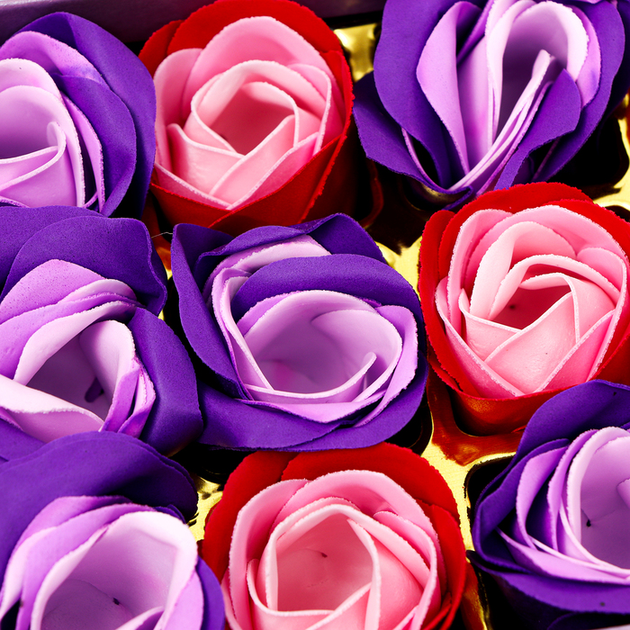 Мыльные розочки цветных оттенков и золотая роза, набор - фото 1905841565