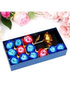 Подарочный набор из 12 красно-синих мыльных роз с металлической розой - Фото 6