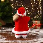 Дед Мороз "В костюмчике с орнаментом, с посохом и подарками" двигается, 30 см - Фото 3