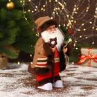 Дед Мороз "В коричневой шубке, с посохом" двигается, 11х30 см - фото 3863236