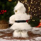 Дед Мороз "В меховом белом костюмчике, с мешком" двигается, 11х30 см - фото 3863247