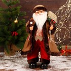 Дед Мороз "В коричневой шубке, с посохом" двигается, 20х50 см - фото 3863269
