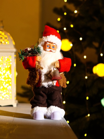 Дед Мороз под ёлку «Зимнее волшебство. Новогодняя игрушка в красном тулупе» двигается, ботинки светятся, 28 см