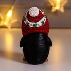 Сувенир полистоун "Пингвинёнок Тико в красной шапке-ушанке с помпоном" 8,5х5х5 см - Фото 3