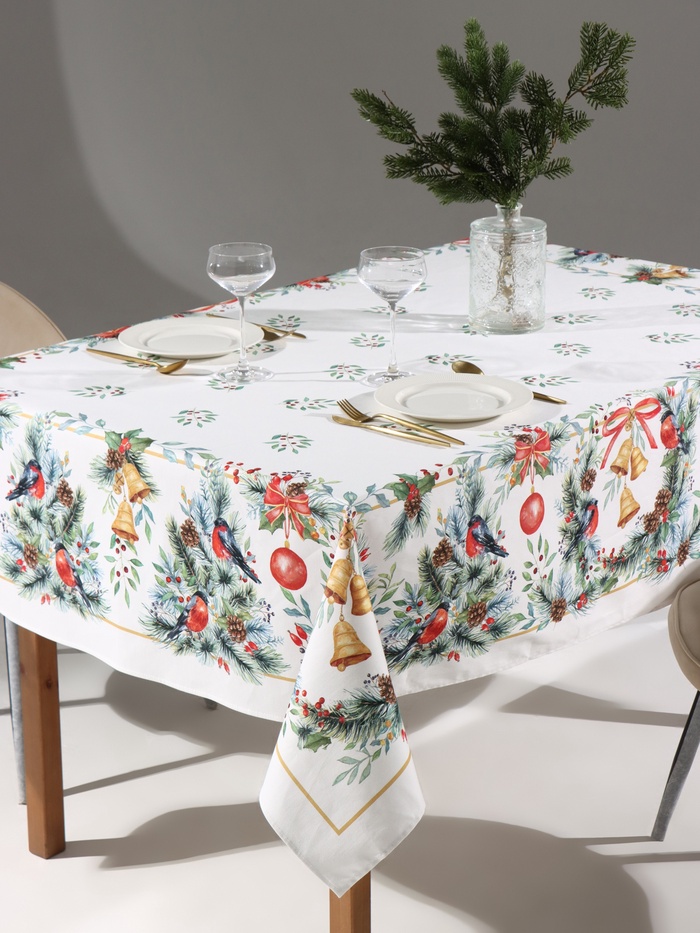Скатерть на стол с салфетками «Этель» Christmas bells, скатерть 150×110±2 см с ГМВО, салфетки 40×40 см - 4 шт.