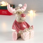 Фигурка керамика «Лосик в очках, с подарком», цветной, 12.5×9.2×11 см 6436042