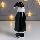 Сувенир керамика "Дед Мороз в пальто с красными пуговками" чёрный 20,5х6,6х7,3 см - фото 24542592